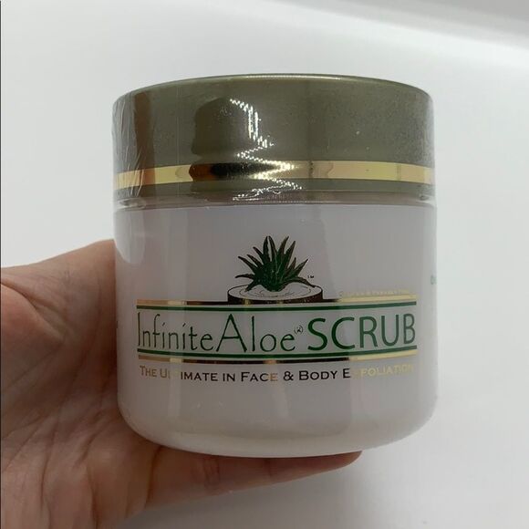 NWT InfiniteAloe Skincare Gift Set - Picture 4 of 16